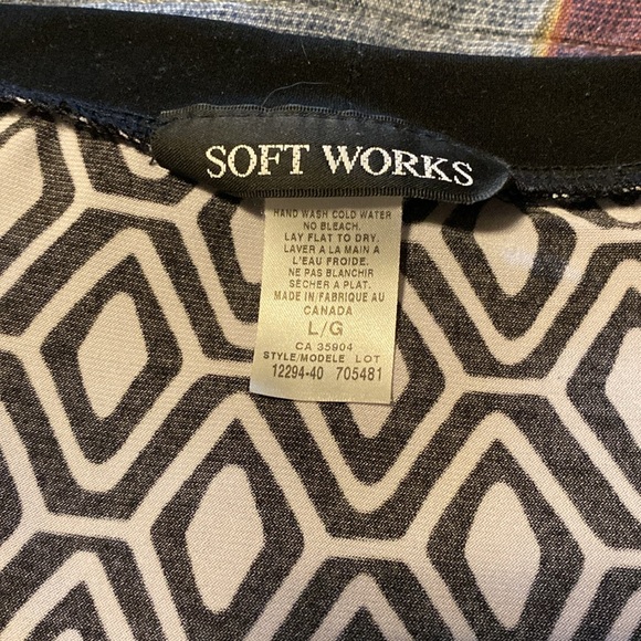 Soft Works tunic top - Picture 2 of 3